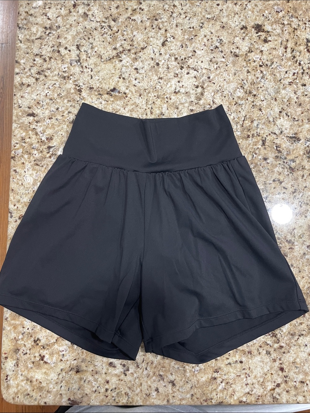 HALARA Black High-Waist Athletic Shorts